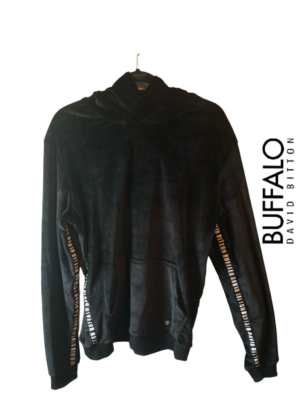 Buffalo David Bitton Velour Hoodie/Black Logo on White Background NWOT